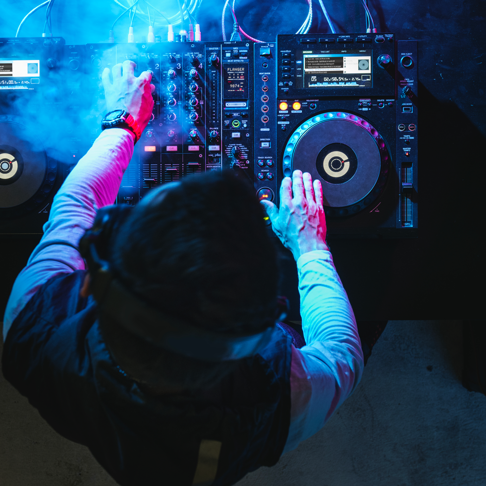 eventog-festa-rock-festival-musicale-e-concetto-di-palcoscenico